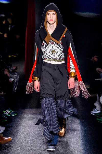 Look 34